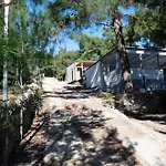 Fisherman Mobile - Camp Skalinada Ferienhaus Pašman